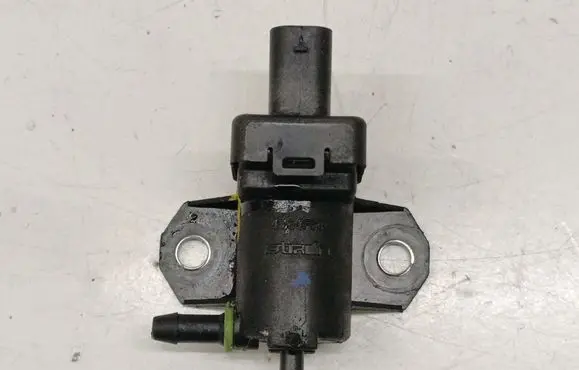 Opel Grandland X Turbo solenoid valve 9812031180
