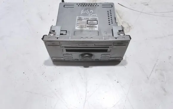 Ford Kuga I Radio/CD/DVD/GPS head unit 10R023539