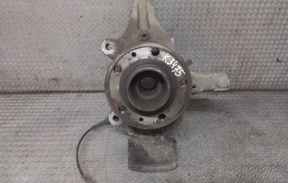 Renault Laguna III Front wheel hub spindle knuckle