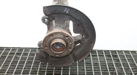 Volvo V70 Front wheel hub