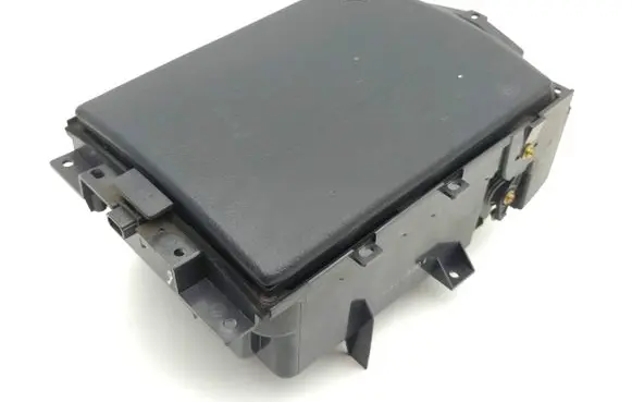 Nissan 350Z Armrest 68924CD001