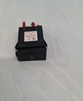 Volkswagen PASSAT B5 Traction control (ASR) switch 3B0927133A