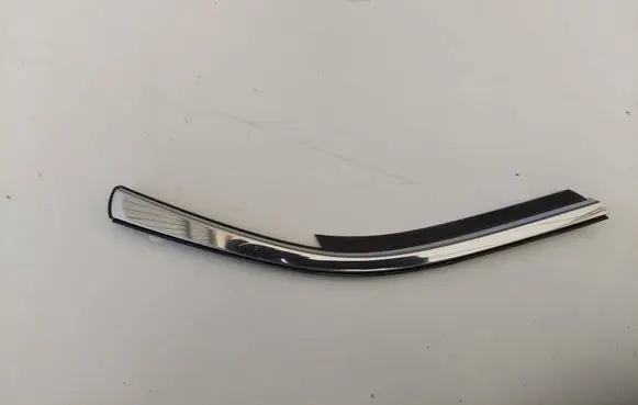 Mazda 3 III Rubber seal rear door window/glass BJS8RRR