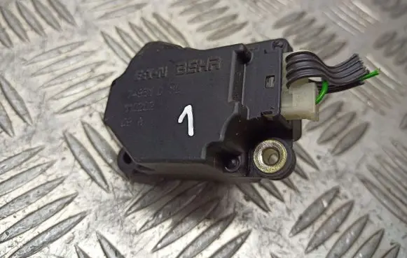 Volvo V70 A/C air flow flap actuator/motor 74931D