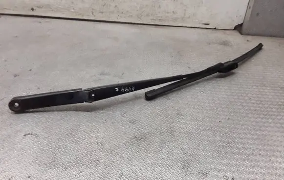 Volkswagen PASSAT CC Windshield/front glass wiper blade 3C8955409