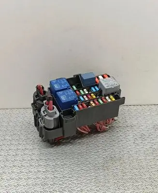 Renault Scenic III - Grand scenic III Fuse module 18013301D 1101172