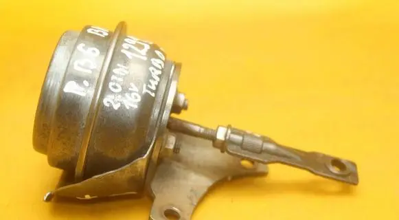 Volkswagen PASSAT B6 Valve vacuum 12918
