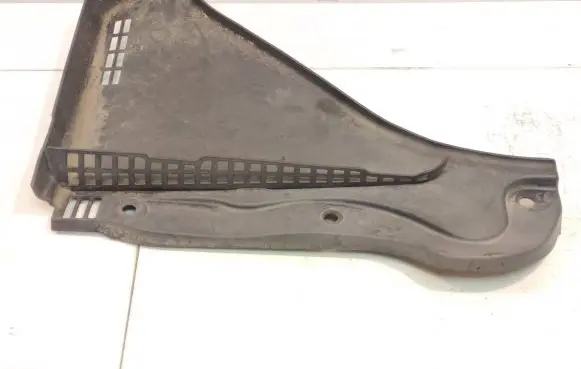 BMW 6 F12 F13 Wiper trim 7216977 74850810