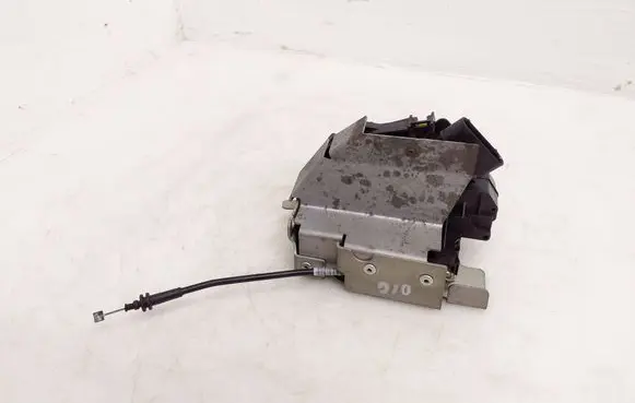 Loading door lock