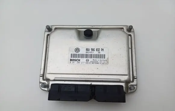 Skoda Fabia Mk1 (6Y) Engine control unit/module 06A906032PN 0261208277
