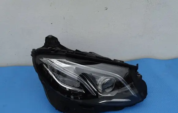 Mercedes-Benz E W213 Headlight/headlamp A2139066604 1FX2017LE