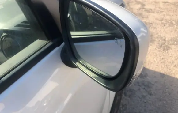 Suzuki Ignis Front door electric wing mirror