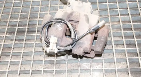 BMW X3 F25 Front brake caliper