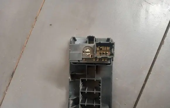 Renault Kangoo I Headlight level height control switch 8200695171 3237XX 32376