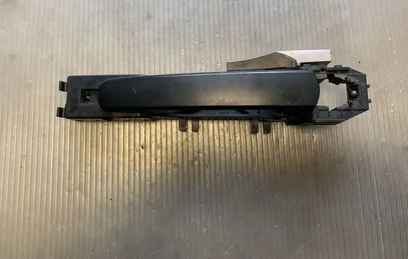 Nissan X-Trail T31 Front door exterior handle 