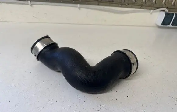 Volkswagen Multivan T5 Intercooler hose/pipe 