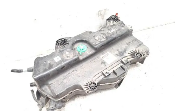 Peugeot Boxer AdBlue liquid reservoir 4077135AA 220510775 4106406AB