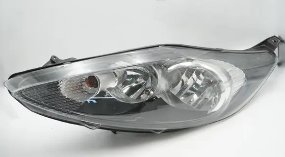Ford Fiesta Headlight/headlamp 8A6113W030AJ