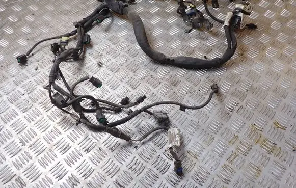 Citroen DS3 Engine installation wiring loom 28715L01 V760119680 E5A17XA