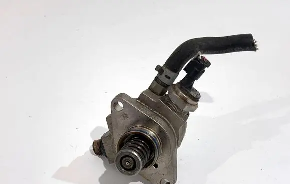 Seat Toledo IV (NH) Fuel injection high pressure pump 04E127026AG
