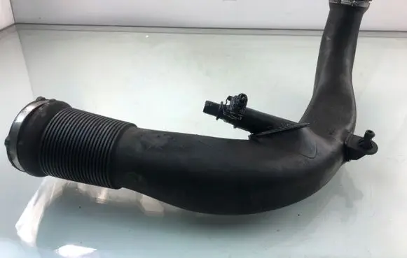 Volvo V50 Intercooler hose/pipe 31319646