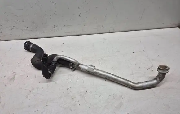 Audi A8 S8 D4 4H Engine coolant pipe/hose 079121070CF