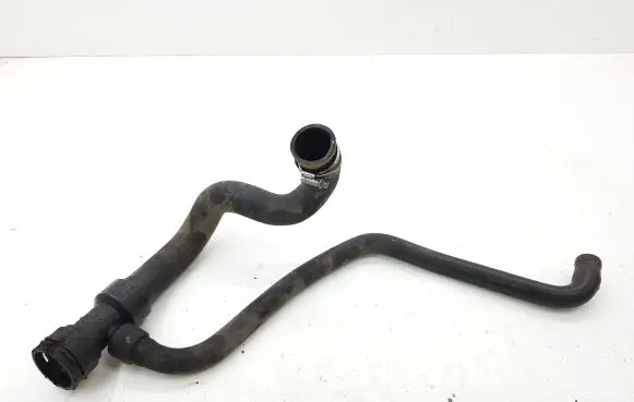 Audi A4 S4 B5 8D Engine coolant pipe/hose