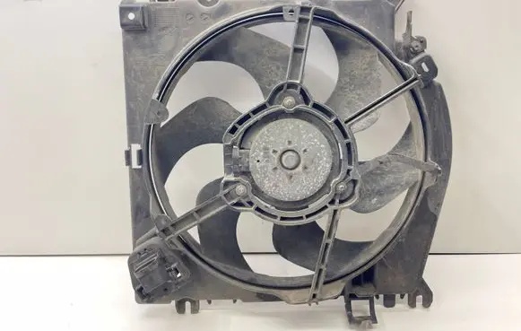 Nissan Note (E11) Radiator cooling fan shroud 1831442016 1831717016