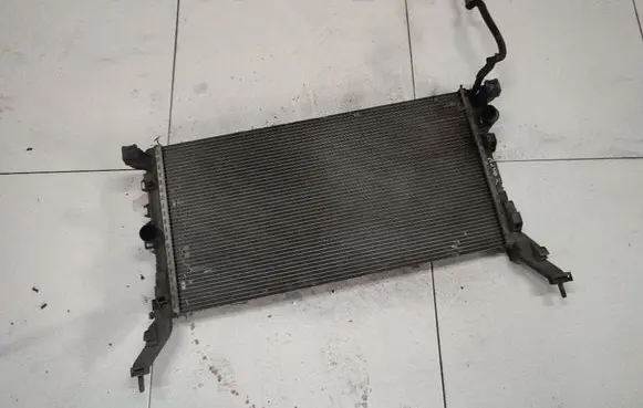 Renault Laguna III Coolant radiator