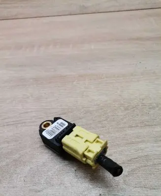 Lexus IS 220D-250-350 Airbag deployment crash/impact sensor 898310W040