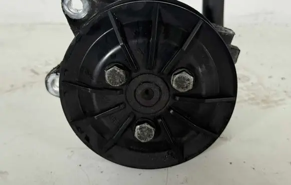 BMW 3 E90 E91 Power steering pump