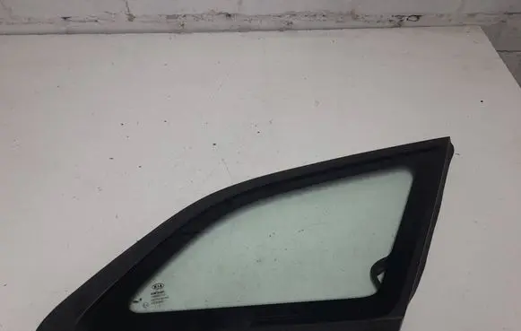 KIA Ceed Rear side window 43R000083 DOT736AS2M32