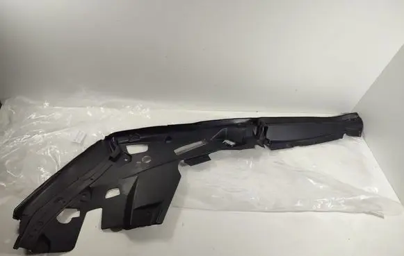 BMW X5M G05 F95 Fender end trim 51767418198 7418198