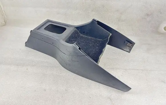 Audi 80 90 S2 B4 Center console 8A1863243