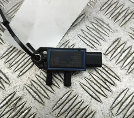 Volvo XC60 Exhaust gas pressure sensor 30668645