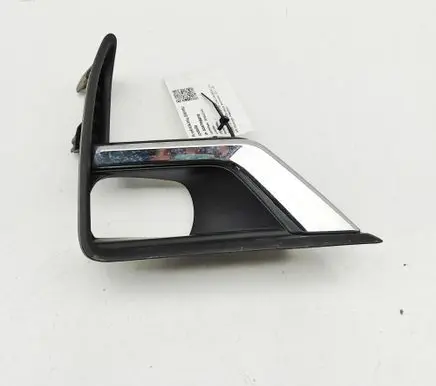 Toyota Land Cruiser (J200) Front fog light trim/grill 5212860240