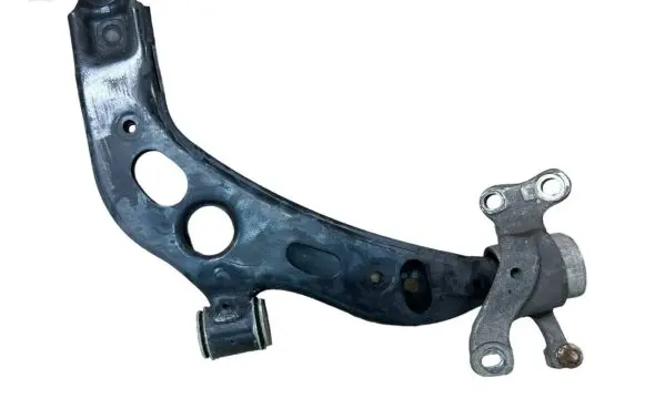 BMW 2 F46 Front control arm 6879844 31126879844