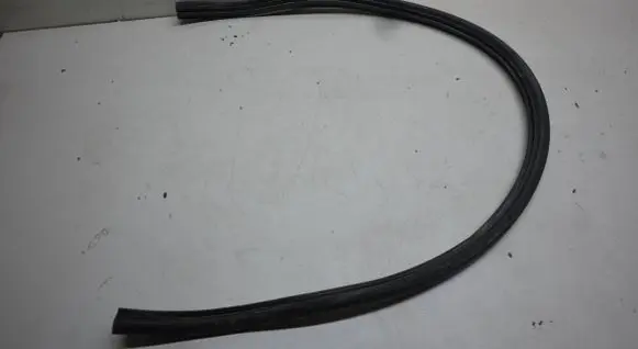 Opel Astra J Engine compartment rubber 13271280