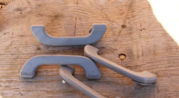 Subaru Impreza III A set of handles for the ceiling 