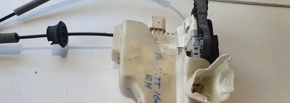Audi TT TTS RS Mk3 8S Front door lock 