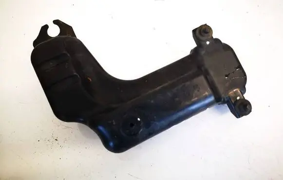 Honda CR-V Intake resonator res32