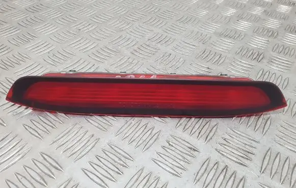 Toyota Corolla Verso E121 Third/center stoplight 020002