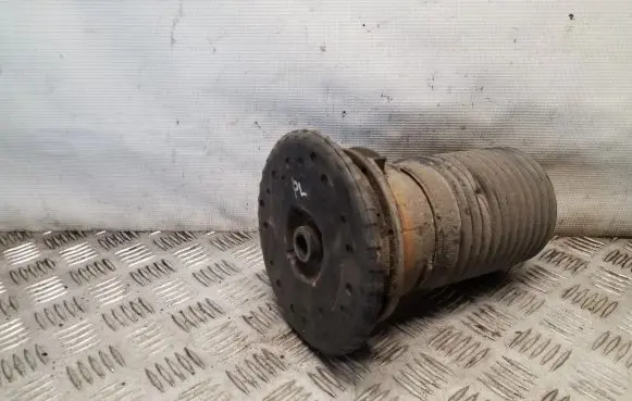 Opel Movano B Front upper strut mount 