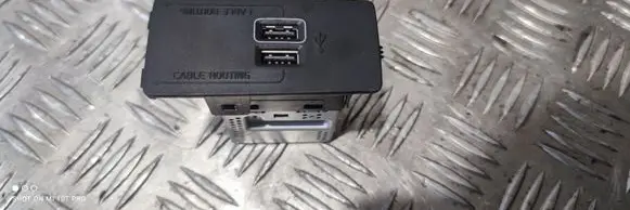 USB socket connector
