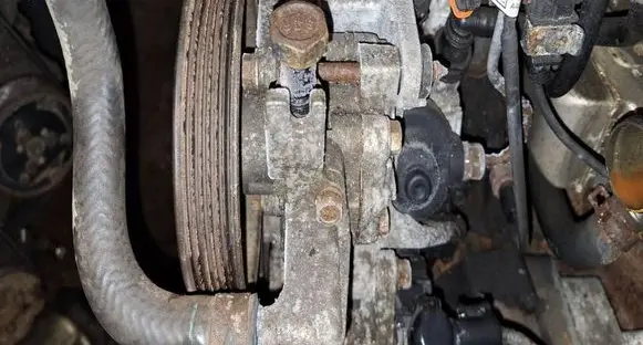 KIA Sorento Power steering pump 