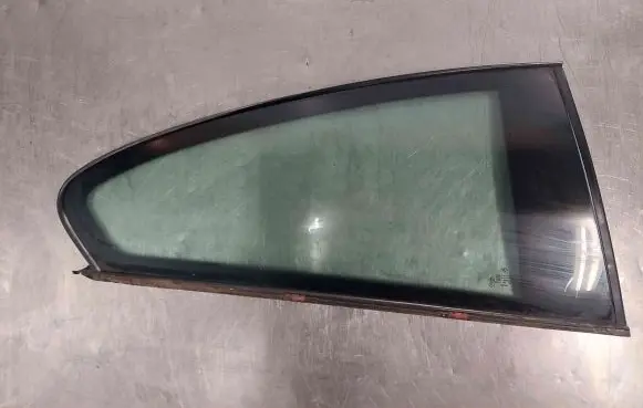 BMW 6 E63 E64 Rear side window 43R00022
