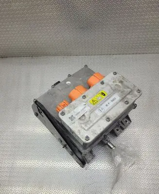 Dacia Spring Voltage converter inverter 290101552R