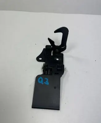 Audi Q3 8U Engine bonnet/hood lock/catch 8U0823480C