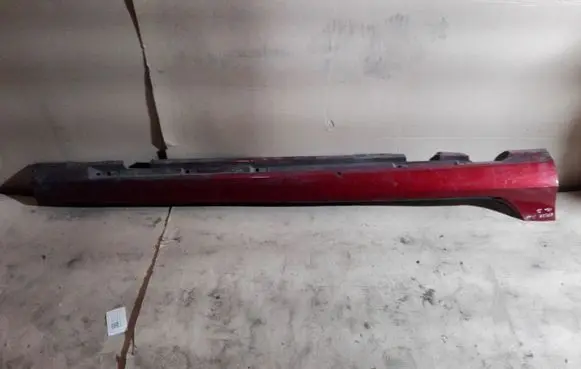 Volvo S60 Sill 31333005