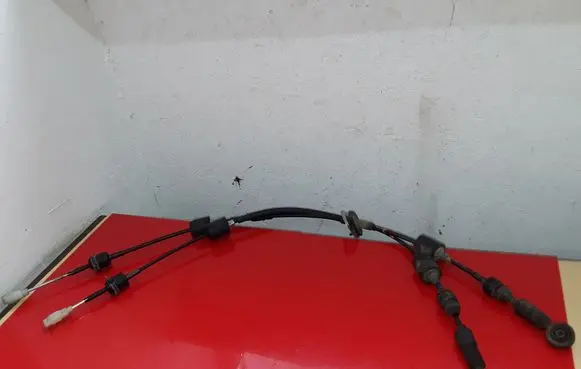 Hyundai i40 Gear shift cable linkage D007JH2